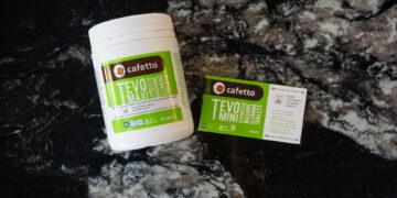 Cafetto custom-fit cleaning products