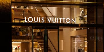 Louis Vuitton café