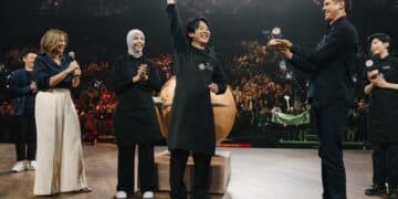 Starbucks Global Barista Champion Nobuki Shimoide celebrates his victory.