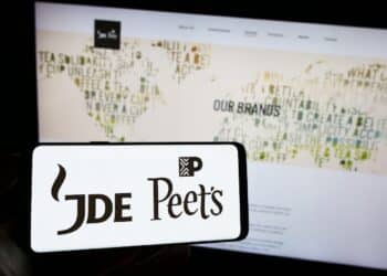 Global coffee conglomerate JDE Peet’s celebrates ten years of its Common Grounds farmer programmes, while also encouraging supply chain resilience.