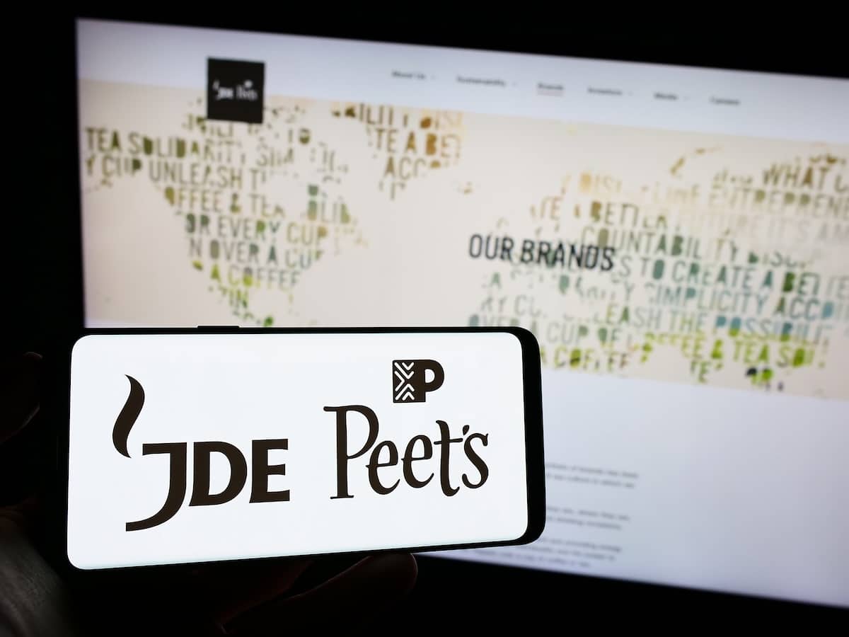 Global coffee conglomerate JDE Peet’s celebrates ten years of its Common Grounds farmer programmes, while also encouraging supply chain resilience.