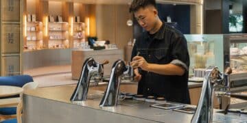 The Modbar Tea portafilter and firmware will be available as a package for new Modbar purchases, or as a retrofit kit for existing installations.