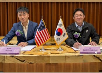 JINP LLC Director Daixi Li and SNC Sein CEO Choi Jun-kyoung.