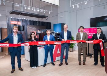 At the Franke Coffee Systems' Southeast Asia Flagship Showroom (L to R), Markus Ratfelder, Sales Director Southeast & Northeast Asia, Franke Home Solutions; Lily Chiu, Regional Marketing Manager APAC, Franke Coffee Systems; Caleb Teo, Business Development Director South and Southeast Asia, Franke Coffee Systems; Marco Zancolò, CEO, Franke Coffee Systems; Stephen Moon, Technical Director APAC & Business Development Director South Korea, Franke Coffee Systems; and Stefan Niederberger, Vice President Asia Pacific, Franke Coffee Systems. Image: Franke.